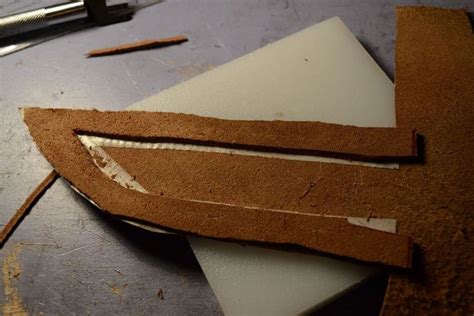 Кожаный чехол для ножа своими руками | Knife sheath, Leather knife ...