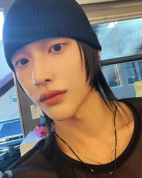 Pin di candy a ᕦʕ ᴥʔᕤ su RII E Attori coreani Idol Hot