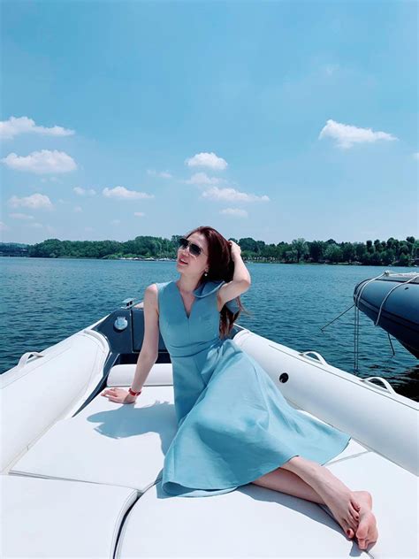 Di N Bikini L G Y B O Nh Ng Streetstyle C A M N V Ng T U I Xe T L I K N Nh B Ng