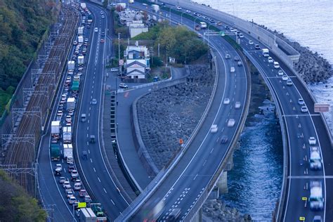 News: Setting up highway lanes for self-driving trucks | CarSifu