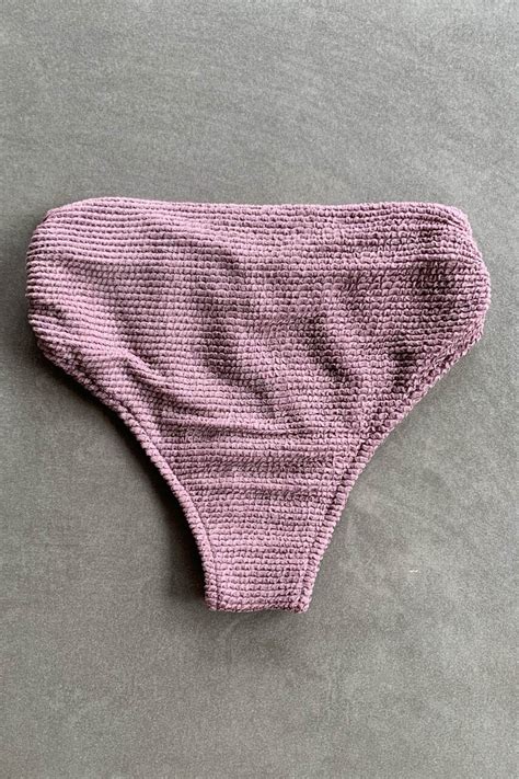 Biqu Ni Calcinha Hot Pants Oli Magia