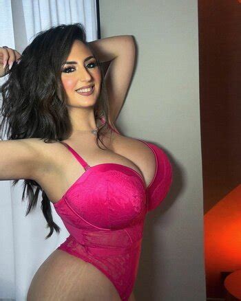 Chiara M Chiaramazzola Momocosplay Nude Leaks Onlyfans Thefappening