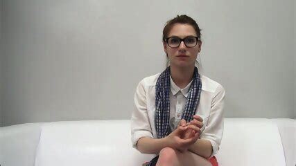 Amateur Babe With Glasses Sucks Dick