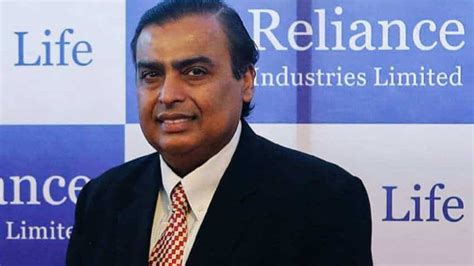 Reliance Industries: This expert believes Mukesh Ambani-led firm to ...