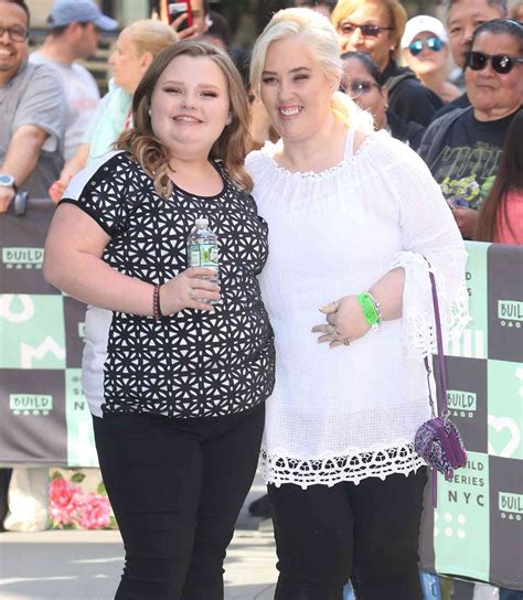 Honey Boo Boo Looks All Grown Up for Outing with Mama June