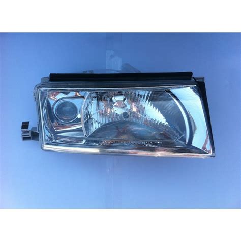 Галогенная фара с галогенной ПТФ Skoda Octavia Tour 1U1941017P Запчасти ...