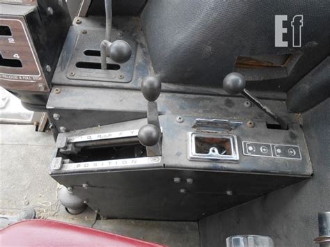 MASSEY FERGUSON 2705 Auctions | EquipmentFacts