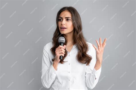 Premium Photo Beautiful Business Woman Is Speaking On Conference