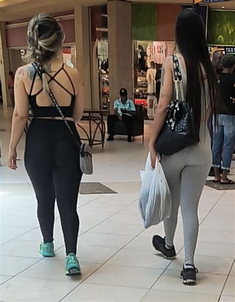 Sexy Latina Milfs Shopping Spandex Leggings Yoga Pants Forum