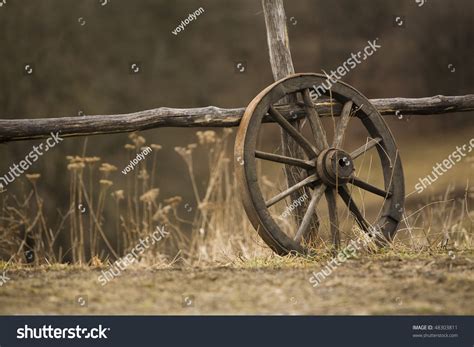1458 Wagon Wheel Fence Images Stock Photos And Vectors Shutterstock