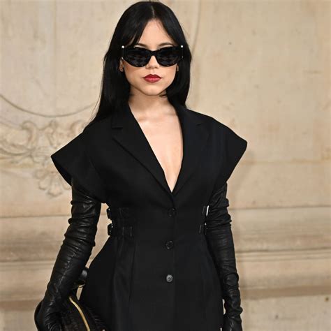 Kristen Stewart Poses Nude For Mario Testino S Towel Series Marie Claire