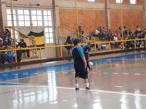 Alunos Da Escolinha Participam Do Festival De Futsal Col Gio Stella