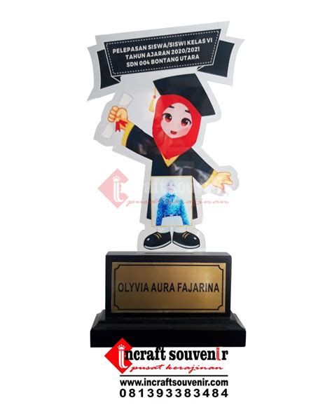 Plakat Wisuda Akrilik Jilbab Sdn Bontang Utara Plakat Souvenir