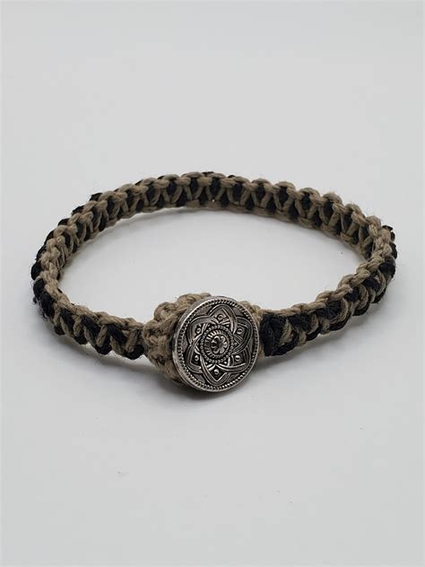 Hemp Bracelet Instructions - RYZE Superfoods