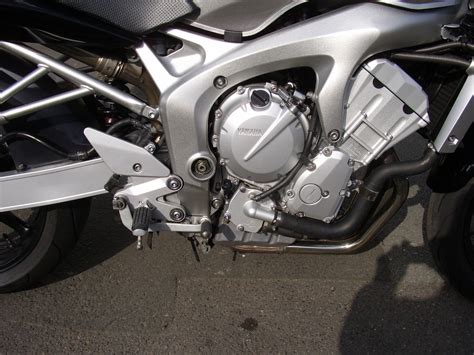 Yamaha FZ FAZER NAKED MOTORCYCLE