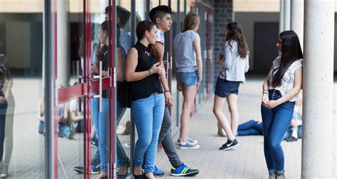 Youth unemployment is on the increase in Colombia due to migration