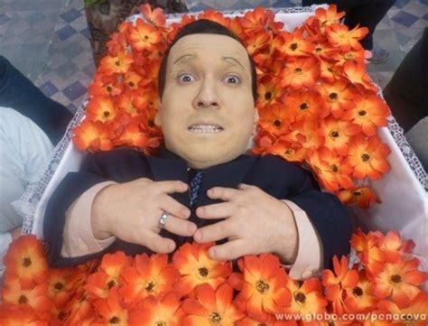 Enterro De Anao - Funerária fará enterro de anão em "Pé na Cova" - TV Foco