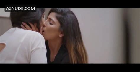 Shiny Dixit Nude Aznude