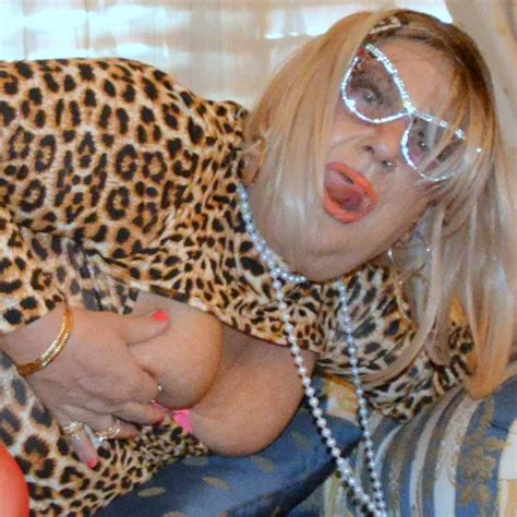 Pink Crossdresser Whore Shemale European Amateur Porn Feat Gio Calda XHamster