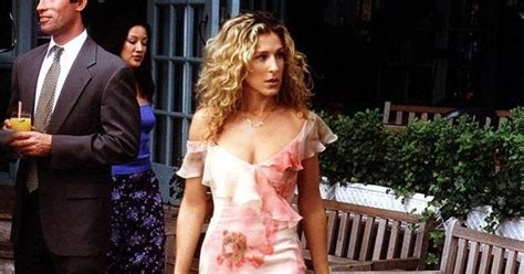 FASHIONISTA LOOKS Τhe Sex and the City looks that are more trendy than ever