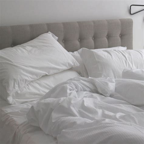 Down Comforter Vs Down Alternative Comforter Which Is Best For Your