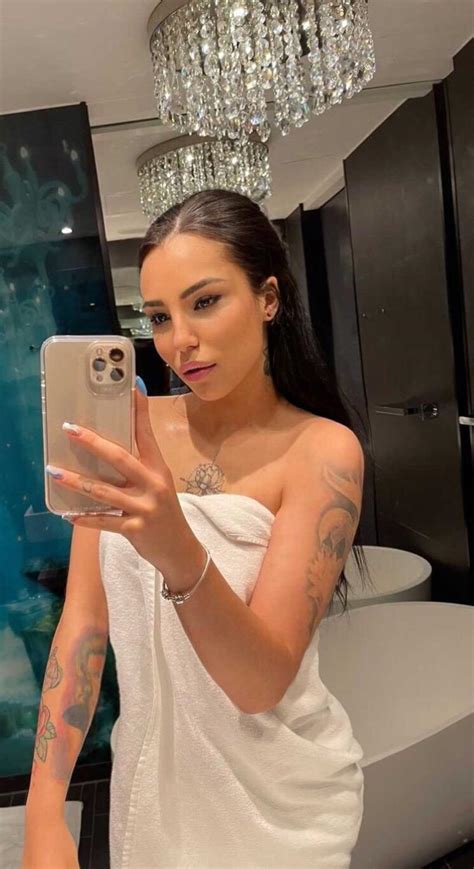 I M Rubbing My Tits Full Of Oil For You I Never Thought This Would Be So Exciting R