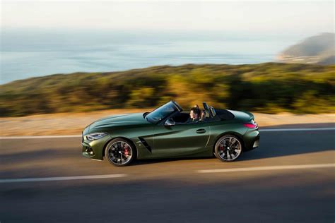 BMW Z4 M40i Gets The Same Six Speed Manual From Toyota Supra I Love