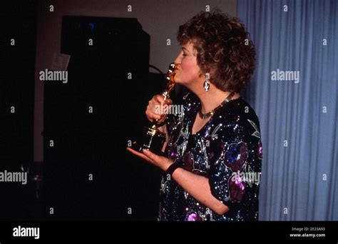 Brenda Fricker at the 62nd Academy Awards ceremony March 26, 1990 in ...