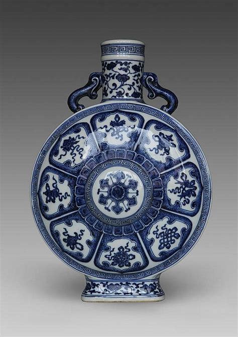 sold price  chinese porcelain blue  white pilgrim moon flask