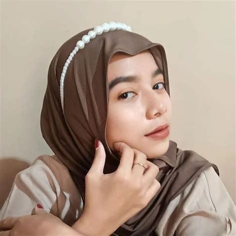 Cecerahmaa On Threads