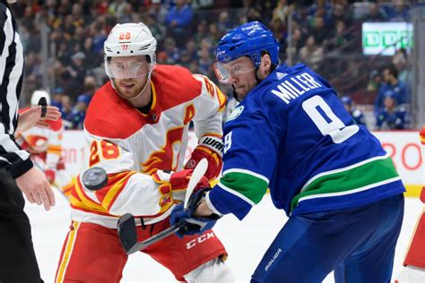 Nhl Trade Grades Canucks Make Big Splash With Elias Lindholm Addition