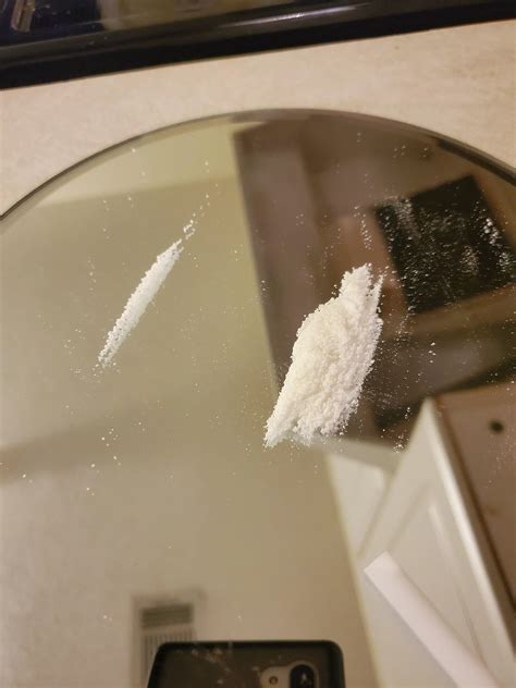 Hot Plating Nothing Beats A Fresh Powdery Mountain To Ski Scrolller