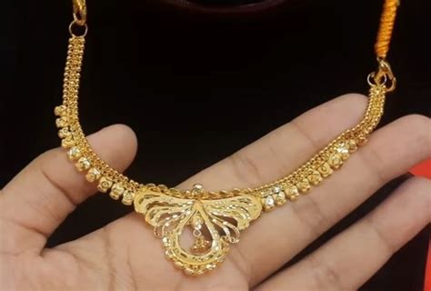 Top Light Weight Tanishq Gold Necklace Designs In Grams With