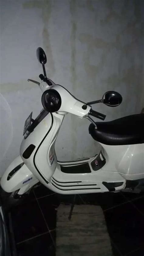 √ Vespa Lx 150 2v Lacak Harga