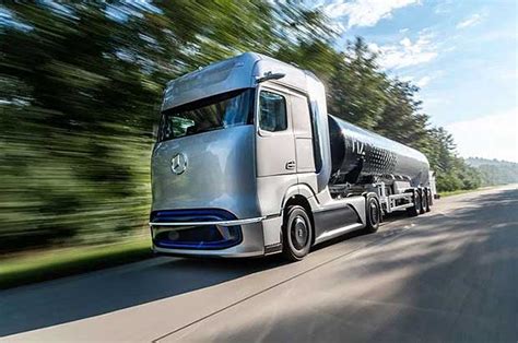 Daimler Shows Off Long-Haul Fuel Cell Truck | Hydrogen Cars Now