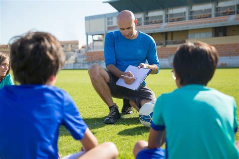 Cómo ser entrenador en deporte base - Clupik