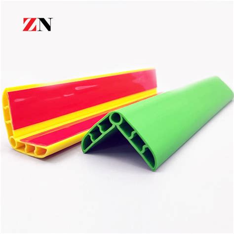 Self Adhesive 90 Degree Wall Corner Edge Table Edge Guard Bumper
