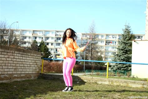 Forumophilia PORN FORUM Girls Without Clothes Fingering Page 23