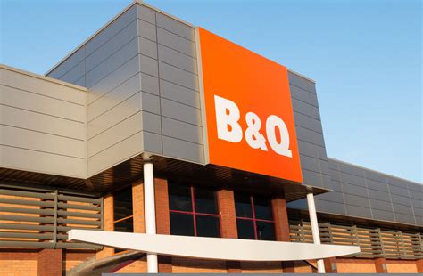B&Q commits to selling peat-free plants by 2026 - Sustainability Beat