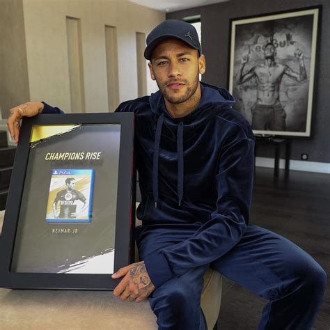 Neymar recieved his Fifa copy late😂 : FIFA