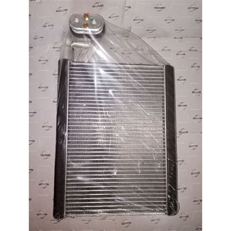 Isuzu D Max Dmax Mux Chevrolet Trailblazer Above Front Evaporator