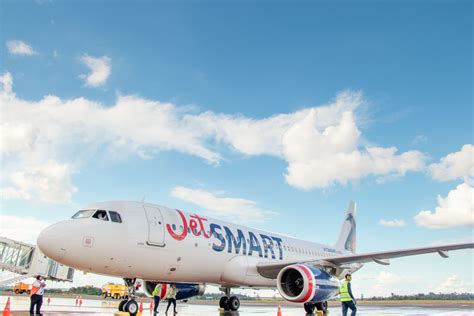 Jetsmart Come A A Operar Voo Direto Entre Foz E Santiago E Lan A