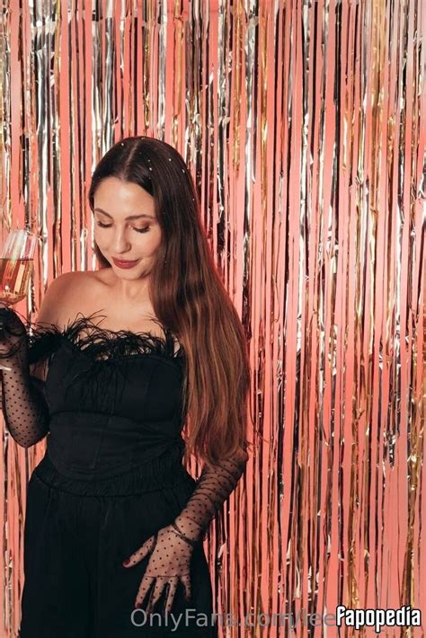 Leeloo Lee Nude OnlyFans Leaks Photo Fapopedia