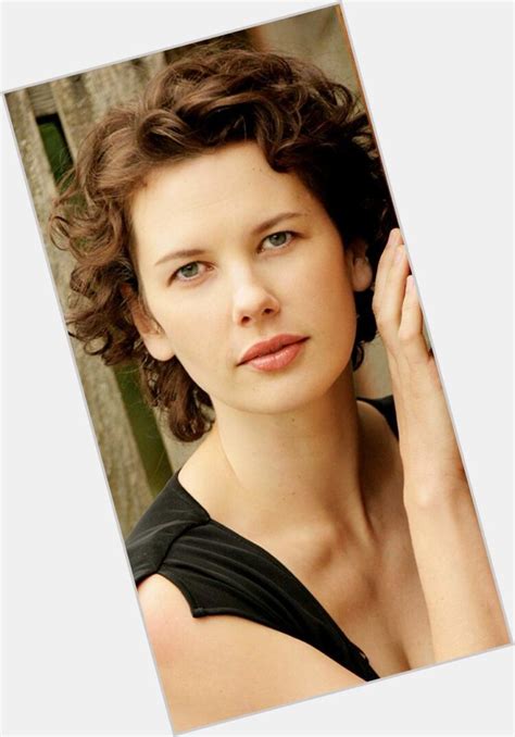 9 Hot Sexy Tiffany Lyndall Knight Bikini Pics