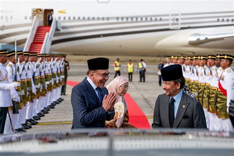 Galeri Gambar Sultan Brunei Adakan Lawatan Negara Ke Malaysia