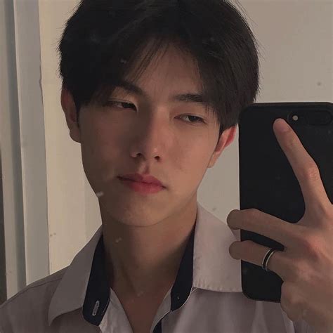 Hot boy tuổi nhiều lần bị nhầm là trai Trung được chấm điểm vì mong muốn kiếm nhiều tiền