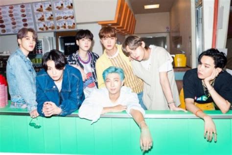Top Rank On Billboard Hot Ini Chord Gitar Dynamite Bts