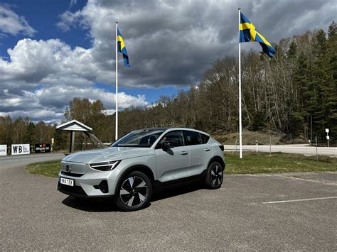 volvo  xc recharge   range boost rwd variant  drive