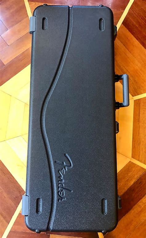 Fender Deluxe Molded Stratocaster Telecaster Hardshell Reverb