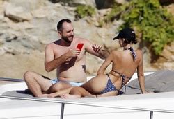 Swimwear Emily Ratajkowski Wearing A Bikini On A Yacht In Mykonos